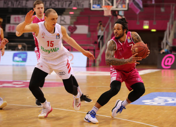 英雄虽重要 英雄虽重要