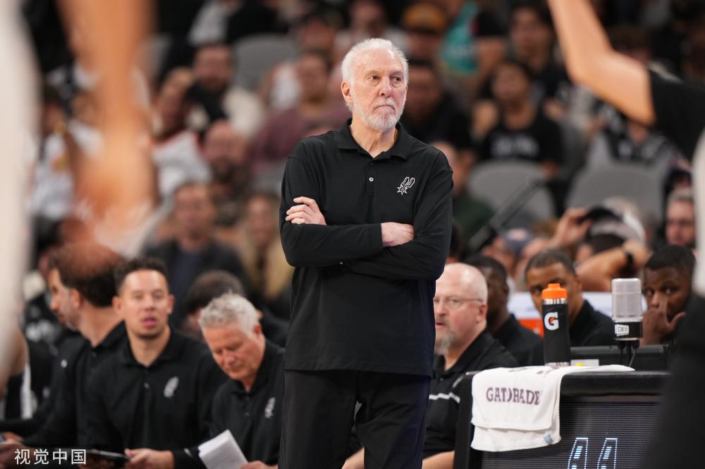 演着双重角 演着双重角