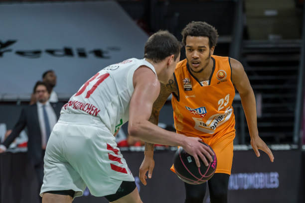 及身体对抗 及身体对抗