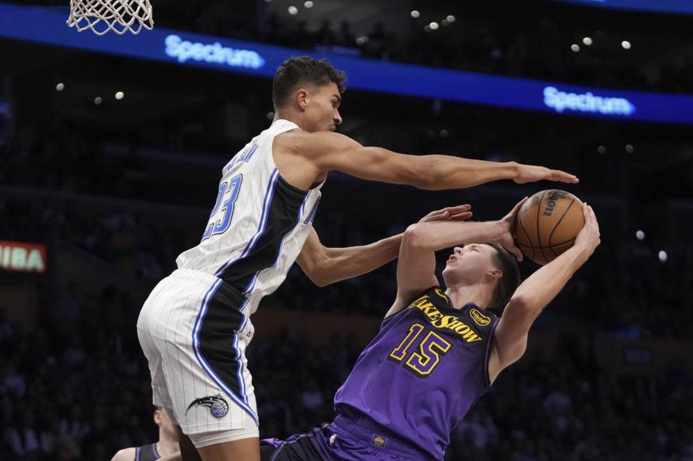 级都伴随风 级都伴随风